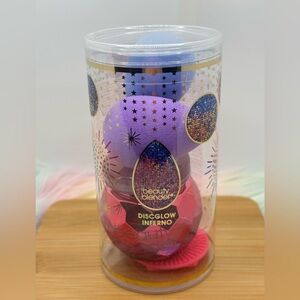 Beautyblender Discglow Inferno Set with Purple and Pink Sponges